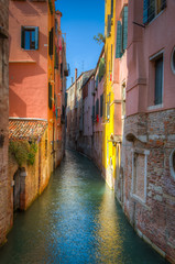 paesaggi di venezia con canali