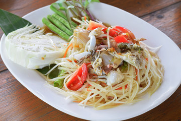 spicy papaya salad with blue crab