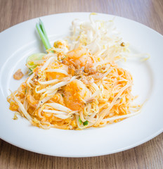 Pad thai