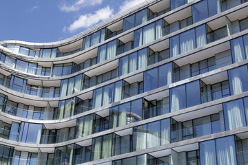 Fototapeta premium Fassade eines modernen Wohngebäudes