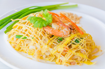 Pad thai