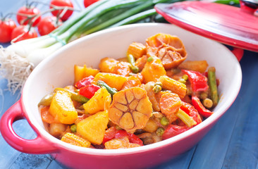 baked meat with vegetables