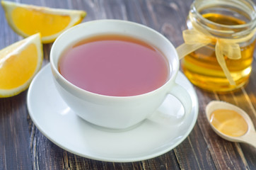 fresh tea with honey and lemon