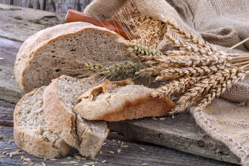 Domestic and healthy bread made up of whole grain flour