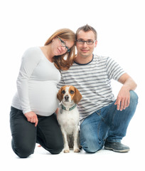 Werdende Eltern mit Hund