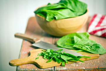 chopped spinach leaves