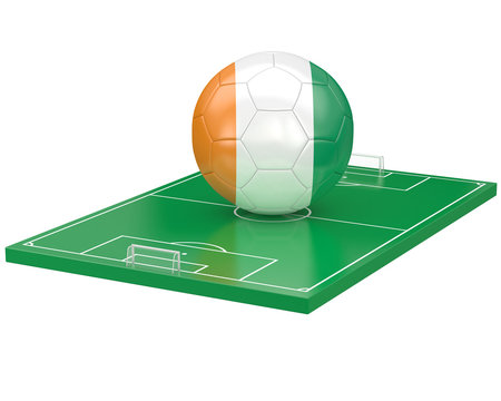 Ballon Cote d'Ivoire sur terrain de football