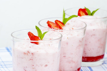 amazing strawberry mousse