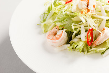 salad with shrimps