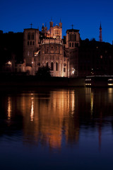 Fototapeta na wymiar Reflections in Lyon