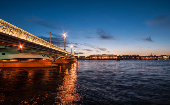 Blagoweschtschenski-Brücke - Sankt Petersburg