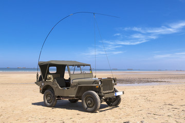 Jeep Willys sur la Plage de Arromanches