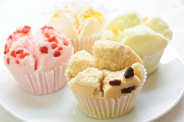 Muffin cup cake or Cotton - wool cake.