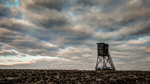 Wolken &uuml;ber dem Feld - Zeitraffer, Timelapse