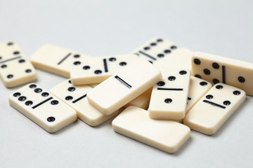 domino pieces