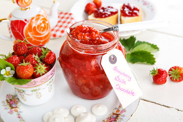 Strawberry jam with white chocolate