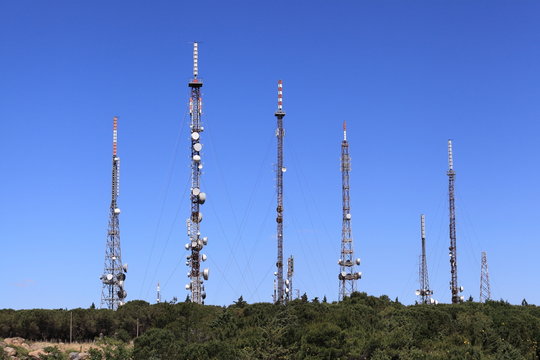 Tralicci con ripetitori televisivi - Monte Lauro