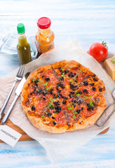 olive anchovy pizza