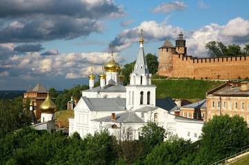 Fototapeta na wymiar Church and Kremlin Nizhny Novgorod