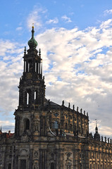 Fototapeta na wymiar Dom in Dresden