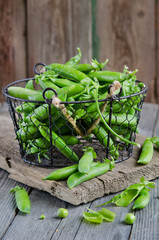 Fresh green peas