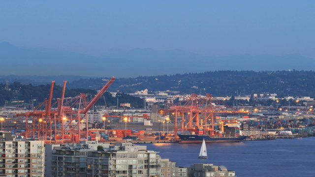 Seattle City Traffic Time Lapse Shipyard