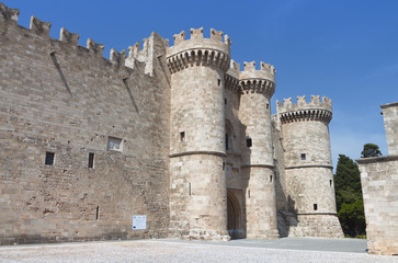 Fototapeta na wymiar Castle of the knights at Rhodes island in Greece