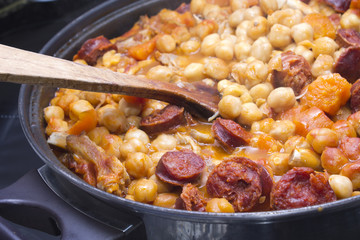 chickpeas with tomatoes