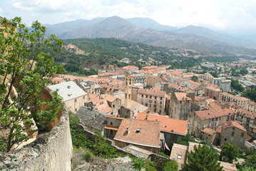 Fototapeta na wymiar The town of Corte on Corsica island