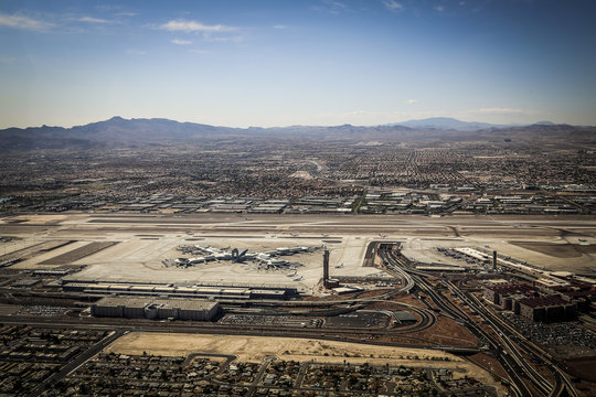 Flughafen und Startbahn von oben, Las Vegas, USA