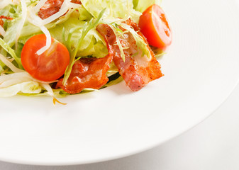 salad with bacon