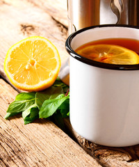 Black tea with lemon.