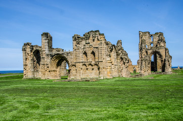 Fototapeta na wymiar The ruins of Tynemouth priory and castle, England