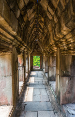 Fototapeta premium Ancient Temple Corridor