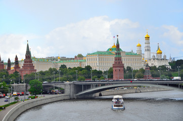 Fototapeta premium Московский кремль летом в дождливую погоду