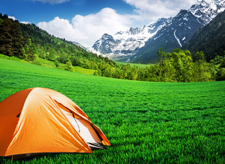 camping in mountains