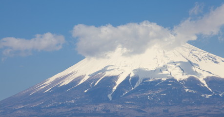 Mountain fuji with cloud and blue sky