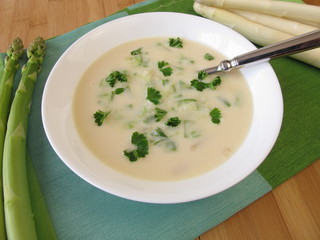 Spargelcremesuppe