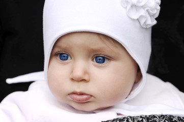 baby portrait in hat