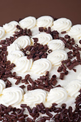 Creamy layer cake