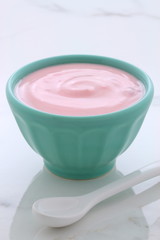 Berries french style yogurt