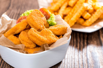 Some fresh made Chicken Nuggets (with chips)