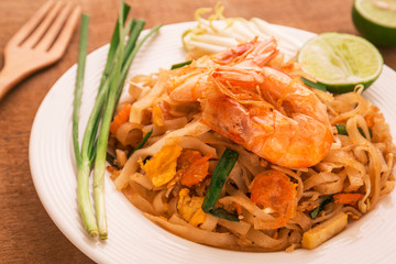 Stir fried rice noodles with shrimps, Pad Thai