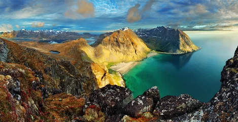 Plexiglas foto achterwand Strand, berglandschap Noorwegen - Lofoten © TTstudio