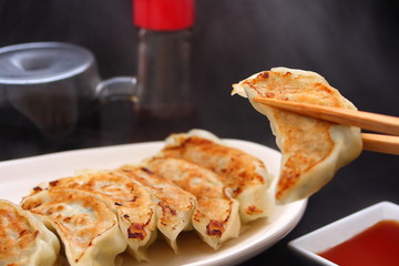餃子 焼き餃子