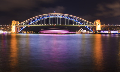 Fototapeta na wymiar Sydney Vivid Bridge Side03 Pan
