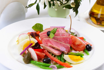 Nicoise with fresh tuna and vegetables