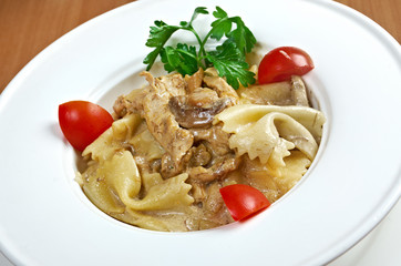 Farfalle pasta with vea