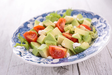 avocado and tomato salad