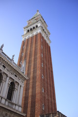 le campanile de la place Saint Marc